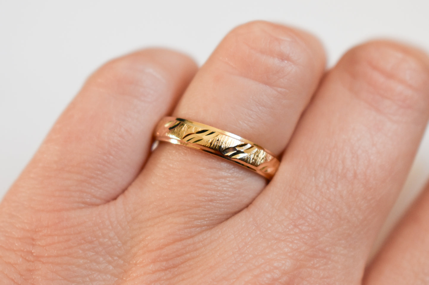 Vintage 14k Yellow Gold Fancy Band Ring Size 7