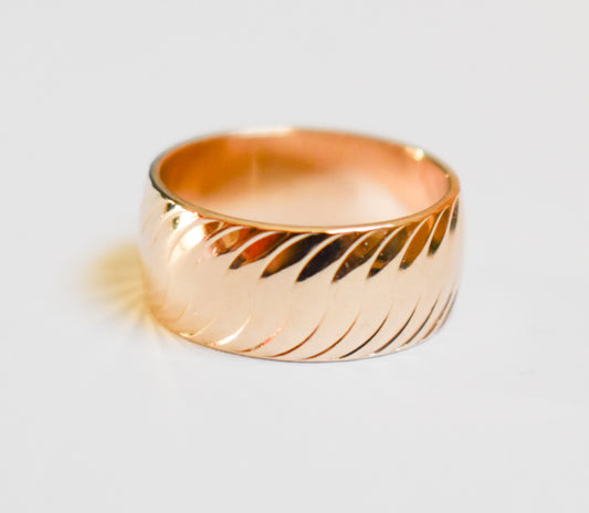 Vintage 14k Yellow Gold Fancy Band Size 5