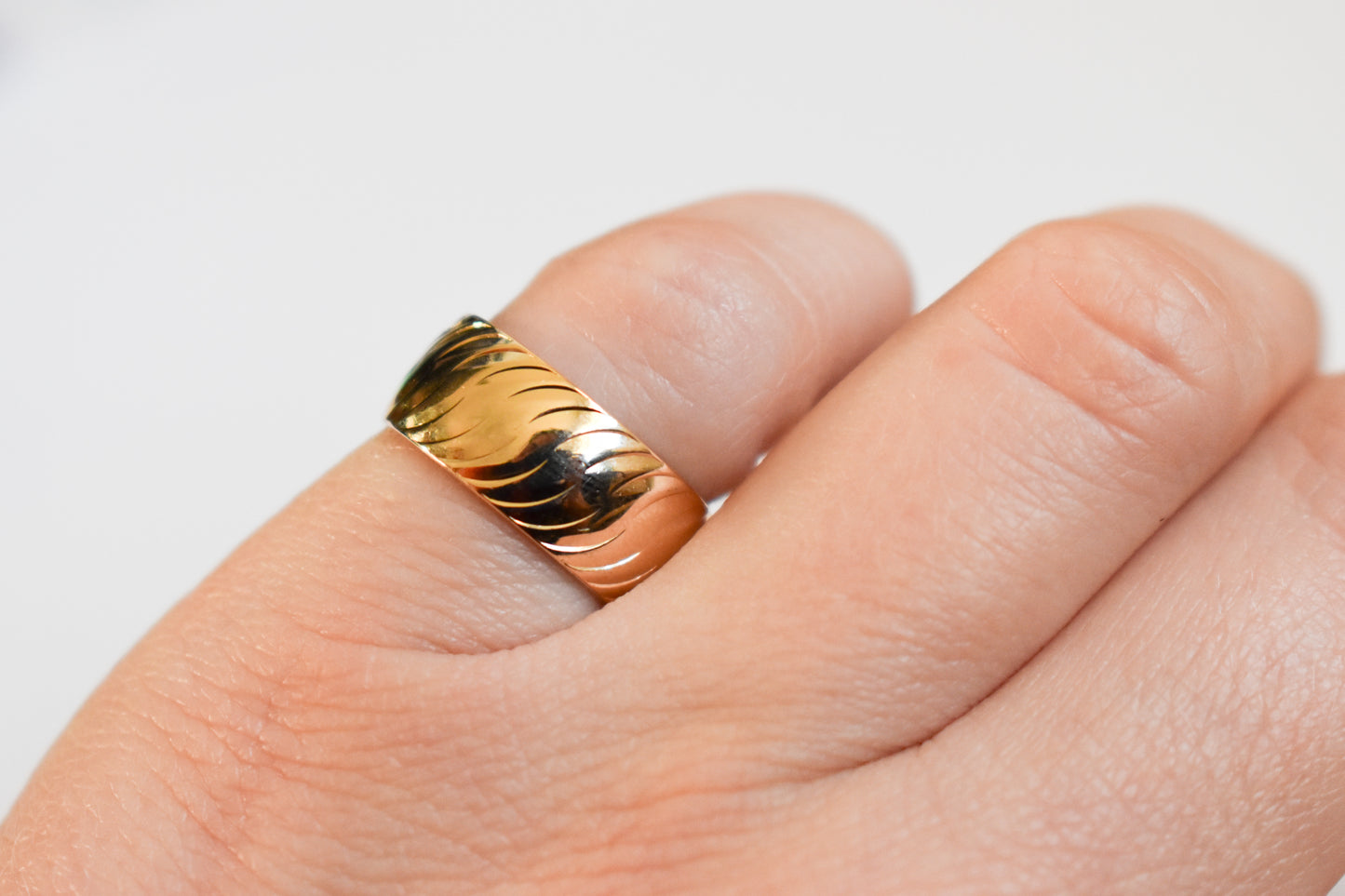 Vintage 14k Yellow Gold Fancy Band Size 5