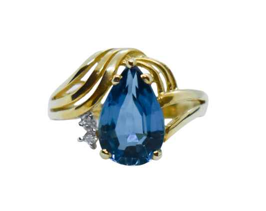 Vintage 14k Yellow Gold 2.5CTW Blue Topaz and Diamond Ring Size 7 1/2