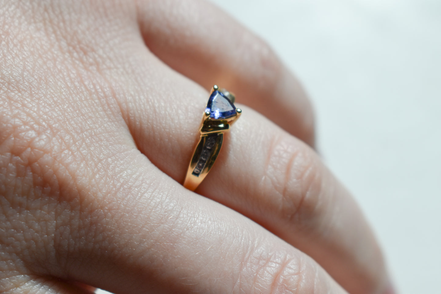 Vintage 14k Yellow Gold Trillion Tanzanite and Diamond Ring Size 6