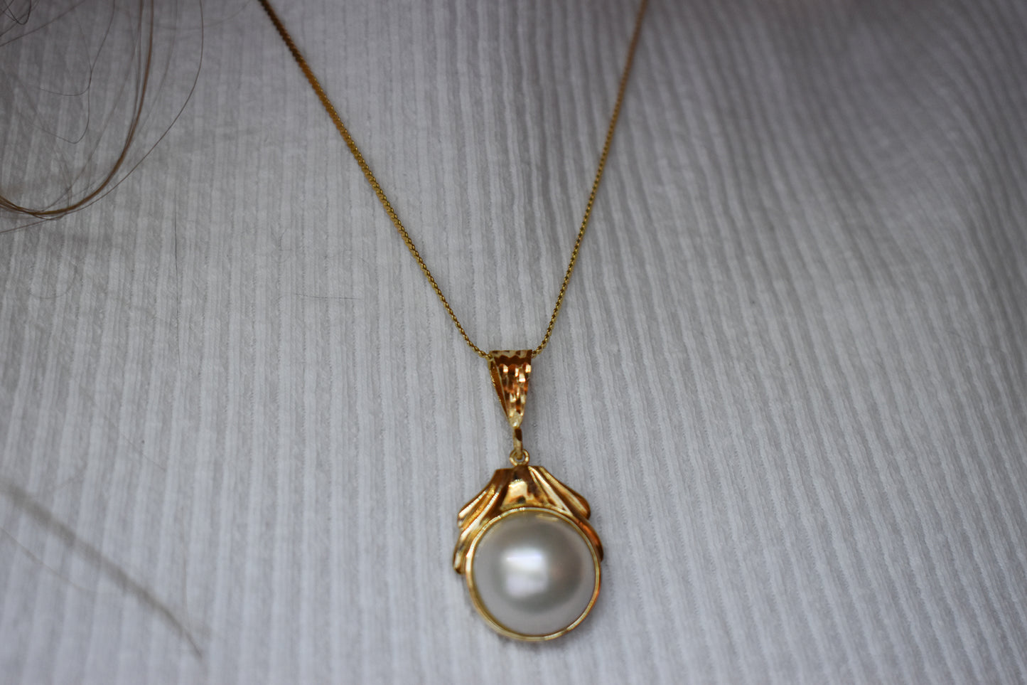 Vintage 10k Yellow Gold Mabe Pearl Pendant