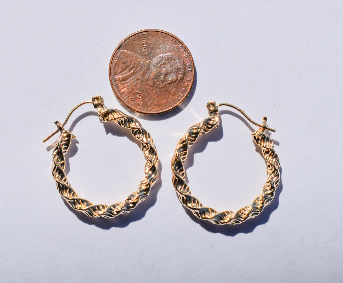Vintage 14k Yellow Gold Hollow Twisted Rope Hoop Earrings