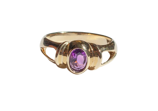 Vintage 14k Yellow Gold Bezel Set Amethyst Ring Size 6