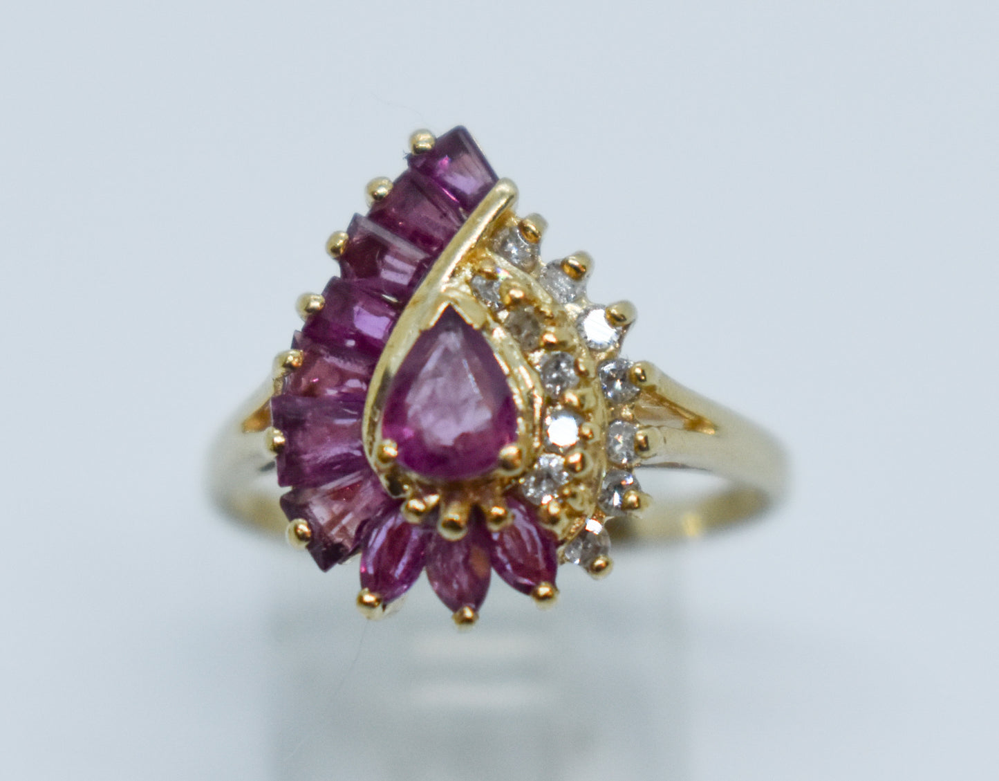 Vintage 14k Yellow Gold Ruby & Diamond Cluster Ring Size 6